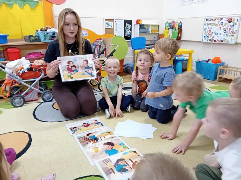 REALIZACJA PROJEKTU „CZUCIAKI Z KRAINY EMOCJI”