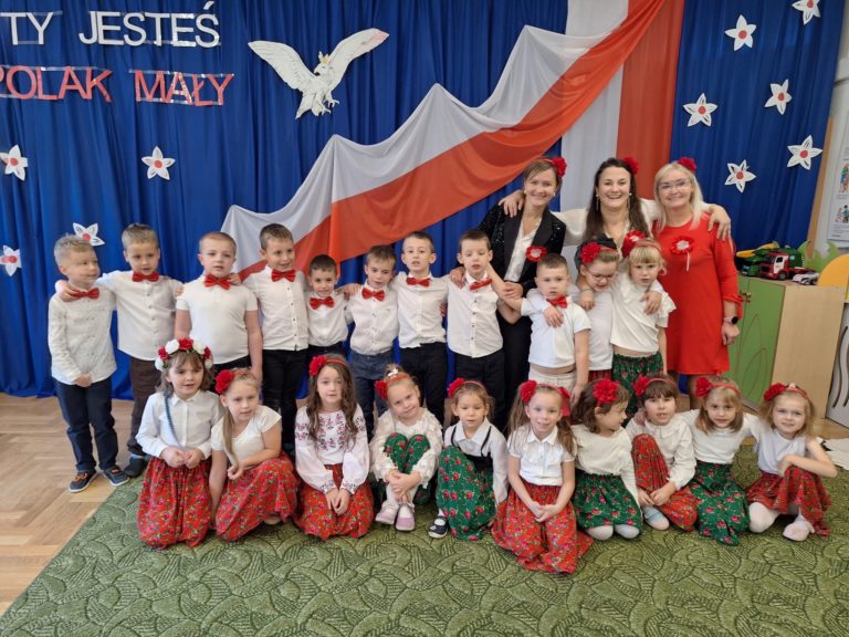 „To polska właśnie to moje miejsce…” – Uroczystość z okazji Narodowego Święta Niepodległości w grupie „Motylki”