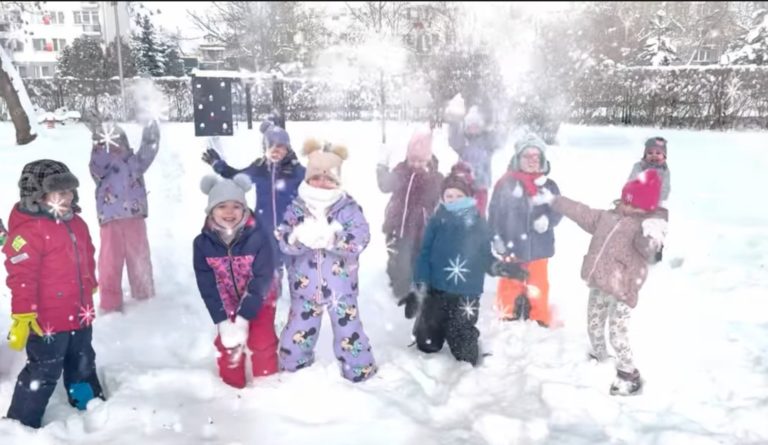 „BiEDRONKI” – ZABAWY NA ŚNIEGU