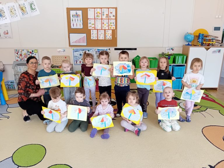 ,,Kolorowe parasole” – zajęcia w grupie ,,Krasnale” metodą ,,Edukacji przez ruch” D. Dziamskiej