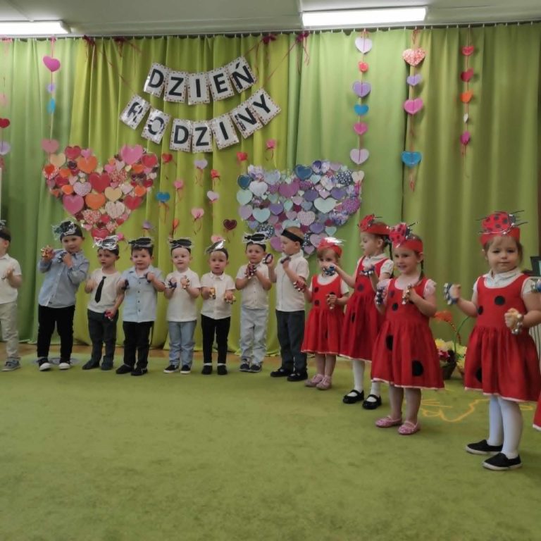 Dzień Mamy i Taty w Grupie ,,Krasnale”